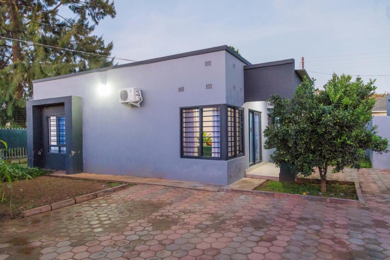 Appartamento Blue Agave F2 Lusaka Esterno foto