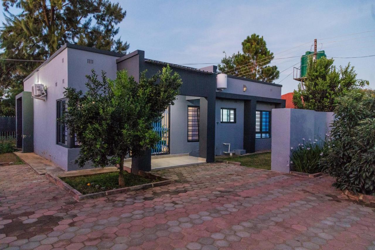Appartamento Blue Agave F2 Lusaka Esterno foto